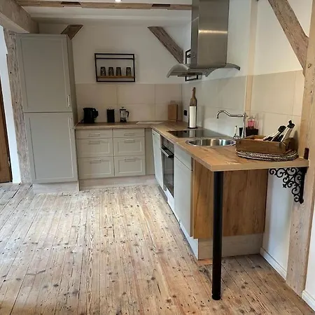 Maurine Im Alten Speicher * Schönberg