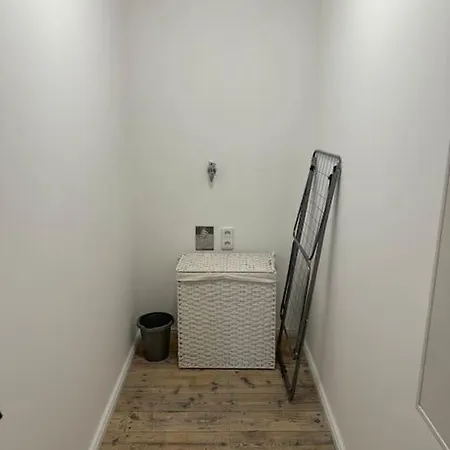 Maurine Im Alten Speicher Schönberg