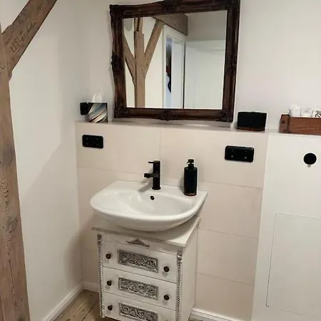 Maurine Im Alten Speicher * Schönberg