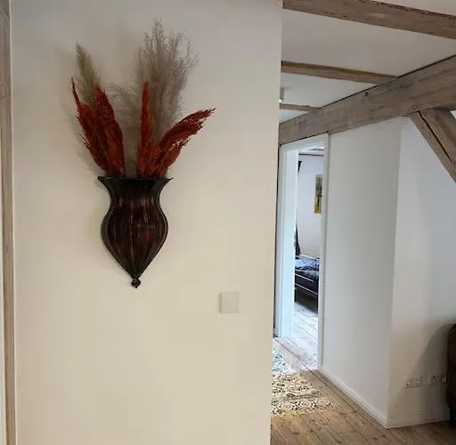 Maurine Im Alten Speicher