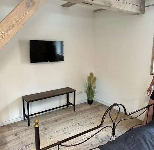 Maurine Im Alten Speicher *